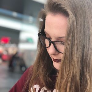 Meet your Posher, Gabrielle